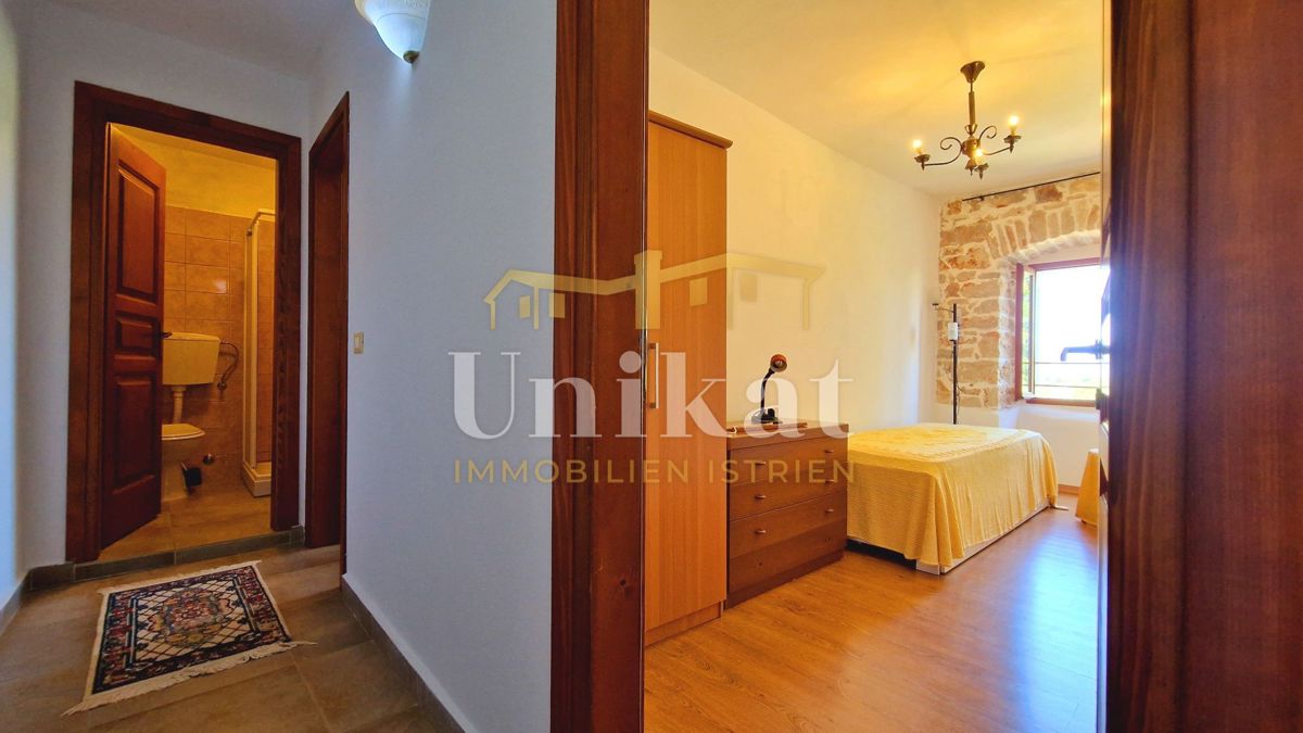 Renovirana kamnita hiša z razgledom na morje, Poreč